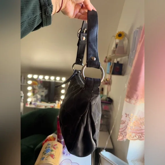 Coach Signature Cs Black Hobo Coach Charm Women's Shoulder Bag - Picture 2 of 6